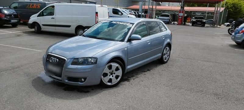 Silber Gebraucht 2004 Audi A3 Sportback S-Line Limousine | 5.199 € (Fairer Preis) - Bild 1/4