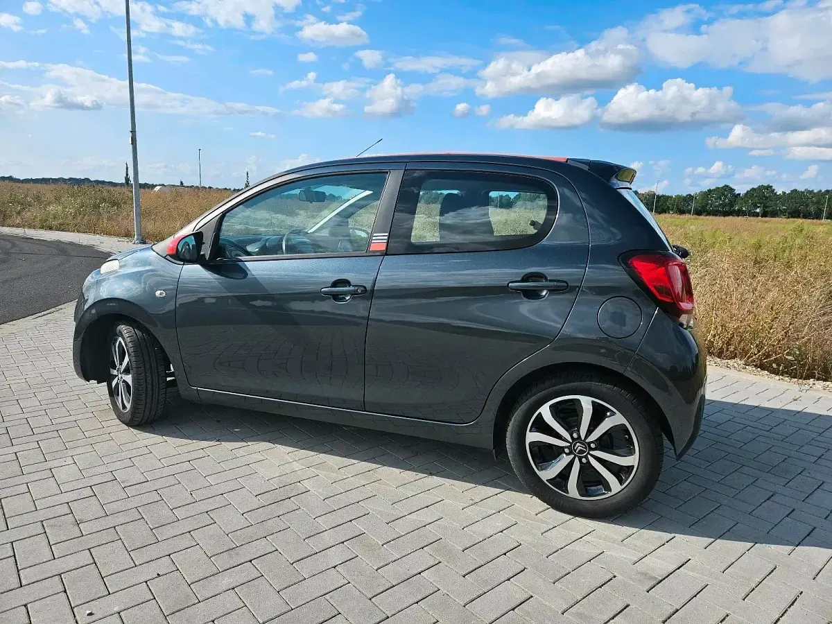 Gebraucht Citroën C1 SELECTION 69 PS (50 kW) 2016 Grau Kleinwagen