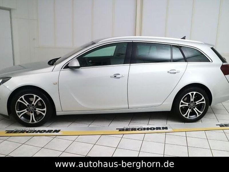 Gebraucht Opel Insignia Innovation 163 PS (119 kW) 2015 Argon silber Kombi