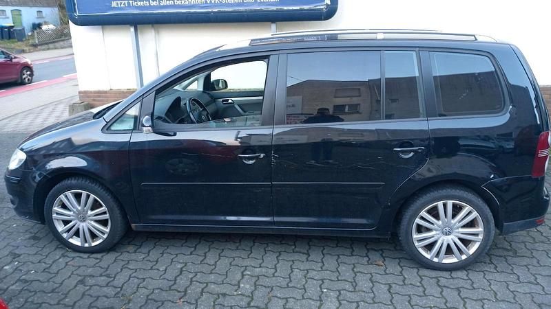 Gebraucht VW Touran 140 PS (102 kW) 2007 Van / Kleinbus