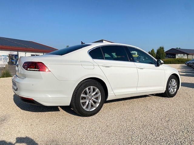 Gebraucht VW Passat Business 150 PS (110 kW) 2020 Pure white Limousine