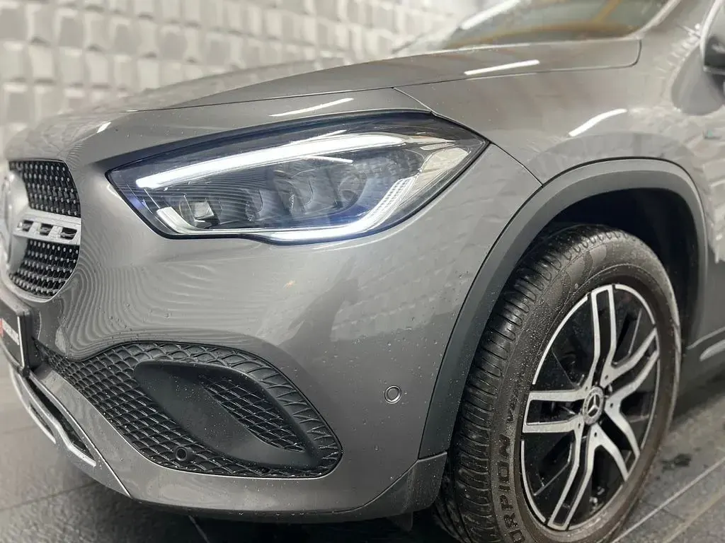 Gebraucht Mercedes GLA250 Progressive 218 PS (160 kW) 2020 Grau SUV