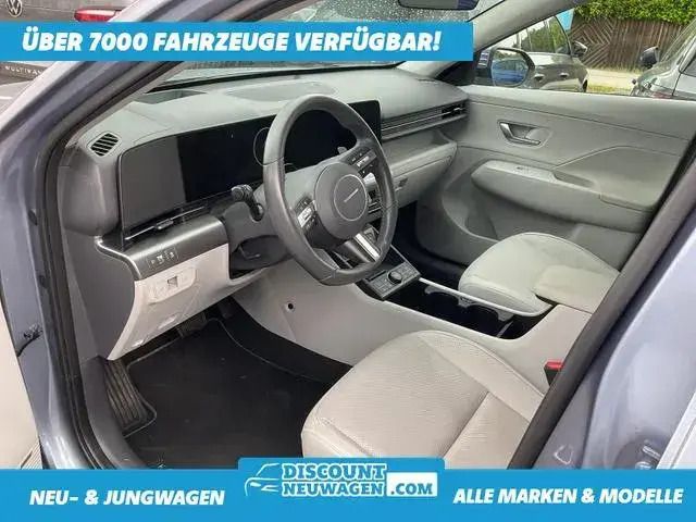 Meta blue perleffekt Gebraucht 2023 Hyundai Kona Prime SUV | 31.895 € (Guter Preis) - Bild 1/3