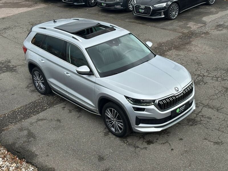 Brillantsilber metallic Gebraucht 2022 Skoda Kodiaq LAURIN & KLEMENT SUV | 32.600 € (Fairer Preis) - Bild 1/4