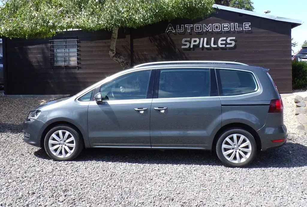Gebraucht VW Sharan Highline 150 PS (110 kW) 2018 Grau Van / Kleinbus