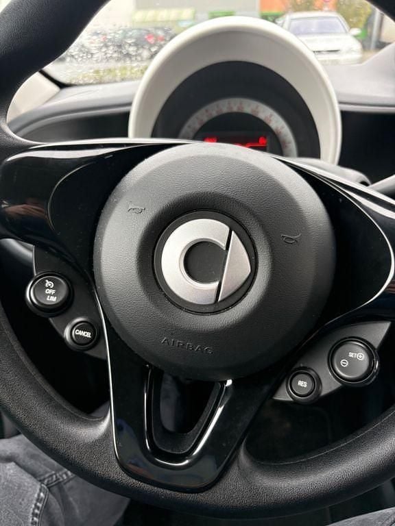Second-hand Smart ForFour 71 CP (52 kW) 2019 Alb Hatchback