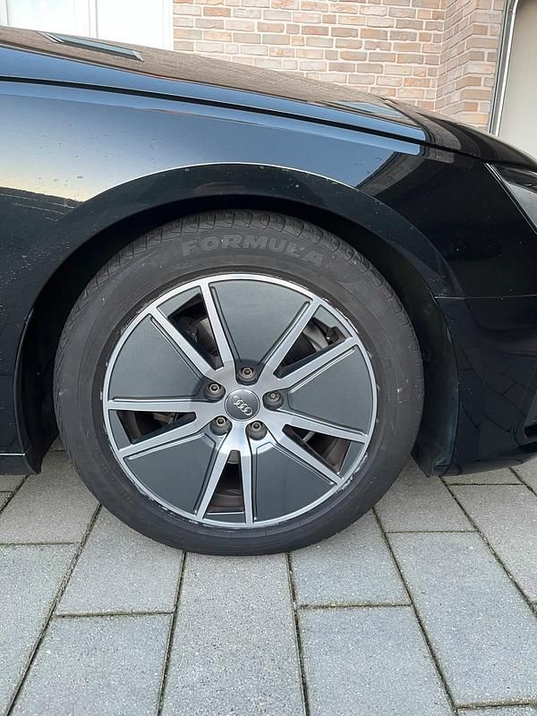 Gebraucht Audi A4 S-Line 150 PS (110 kW) 2019 Schwarz Kombi