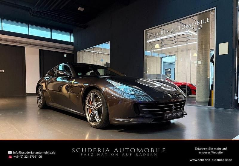 Gebraucht Ferrari GTC4Lusso 689 PS (506 kW) 2017 Brunito mica 666109 Kombi