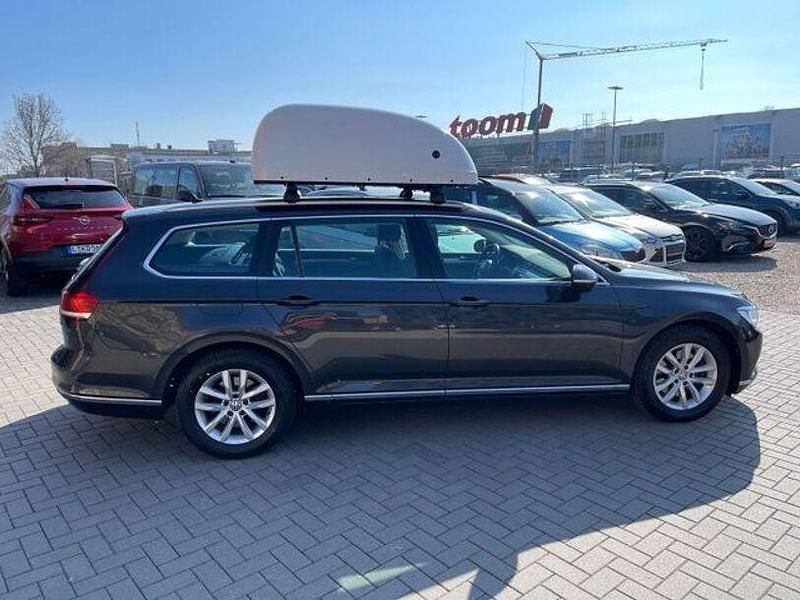 Gebraucht VW Passat Comfortline 190 PS (139 kW) 2018 Grau Kombi
