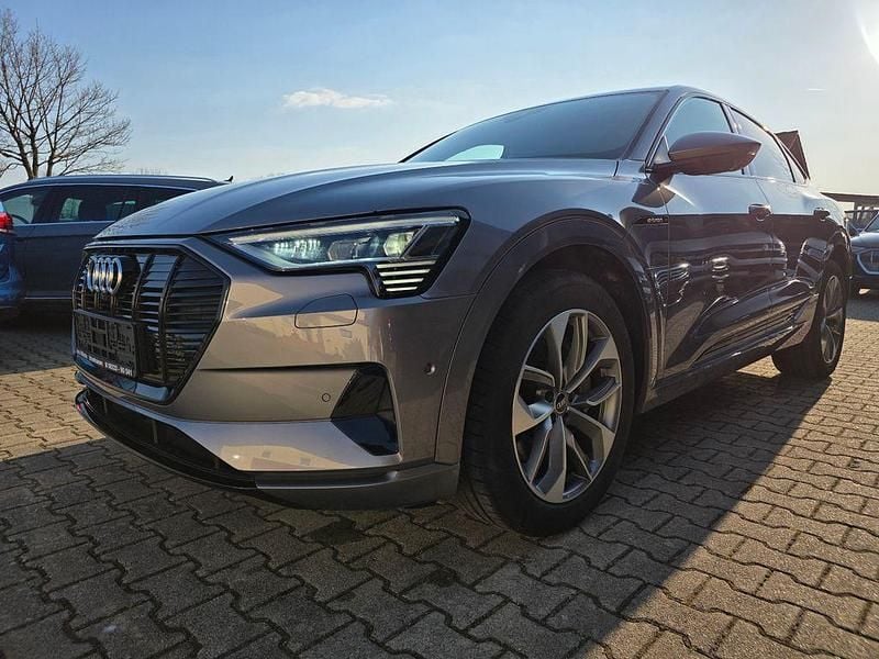 Gebraucht Audi e-tron Sport 300 kW (408 PS) 2022 Grau SUV