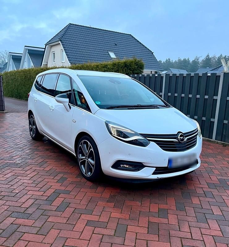 Gebraucht Opel Zafira Tourer Innovation 170 PS (125 kW) 2018 Weiß Van / Kleinbus