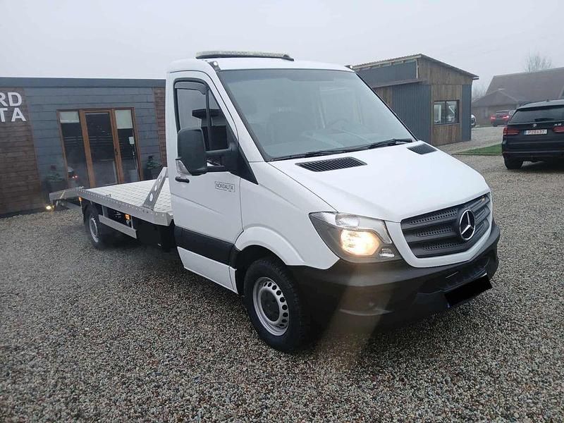 Gebraucht Mercedes Sprinter 163 PS (119 kW) 2018 Weiß Van
