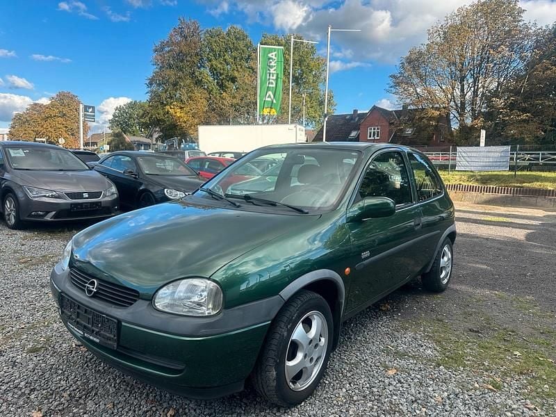 Grün Gebraucht 2001 Opel Corsa Kleinwagen | 890 € (Superpreis) - Bild 1/4
