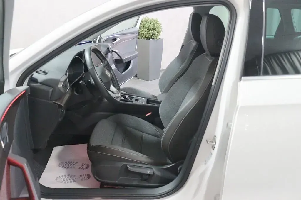Gebraucht Seat Leon XCELLENCE 204 PS (150 kW) 2022 Candy weiss Kombi