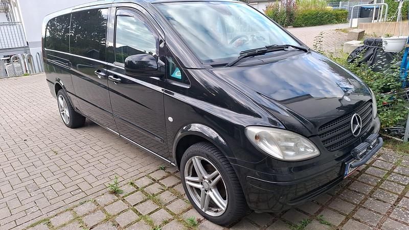 Schwarz Gebraucht 2010 Mercedes Vito Van / Kleinbus | 14.500 € - Bild 1/4