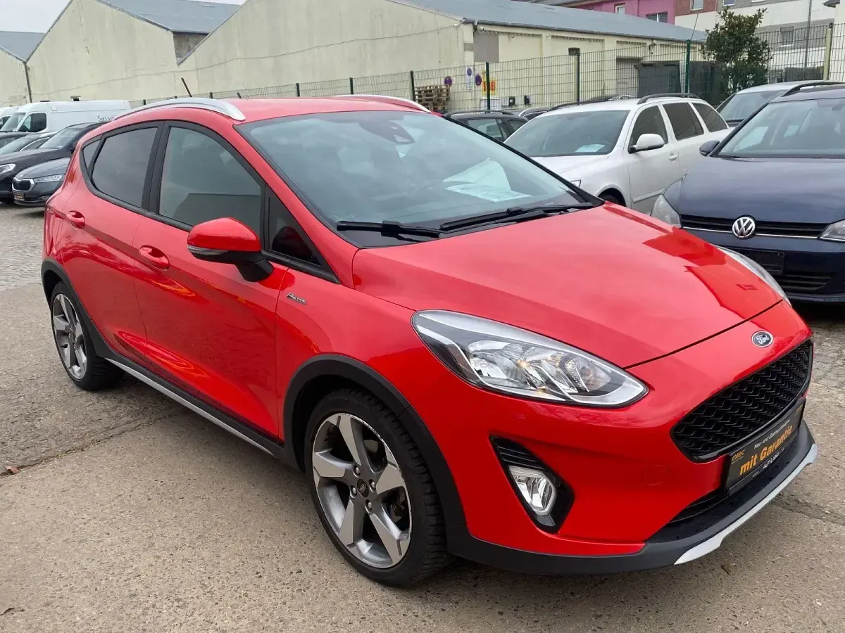 Gebraucht Ford Fiesta Active 101 PS (74 kW) 2019 Race red Kleinwagen