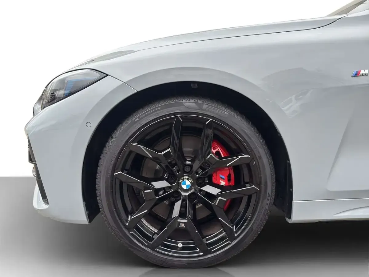 Gebraucht BMW 440 387 PS (284 kW) 2025 M brooklyn grau metallic Cabrio