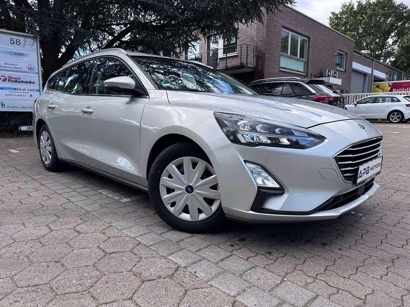 Silber Gebraucht 2020 Ford Focus Kombi | 11.500 € (Guter Preis) - Bild 1/4