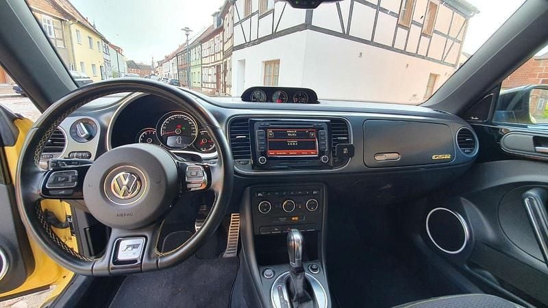 Gebraucht VW Beetle 211 PS (155 kW) 2014 Gelb Kleinwagen