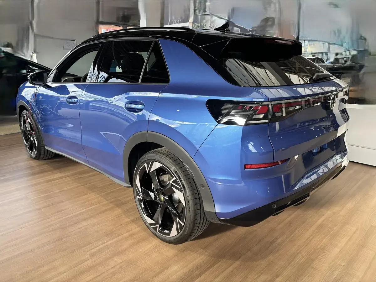 Neu VW T-Roc Pro 150 PS (110 kW) 2026 SUV