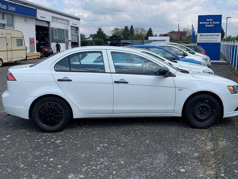 Second-hand Mitsubishi Lancer 117 CP (86 kW) 2016 Alb Berlinǎ