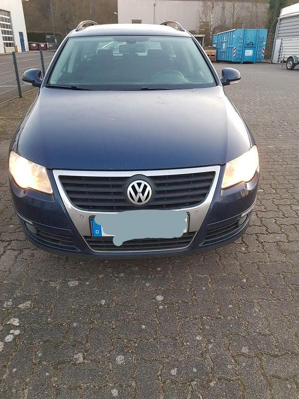 Blau Gebraucht 2009 VW Passat Comfortline Kombi | 2.000 € (Fairer Preis) - Bild 1/4