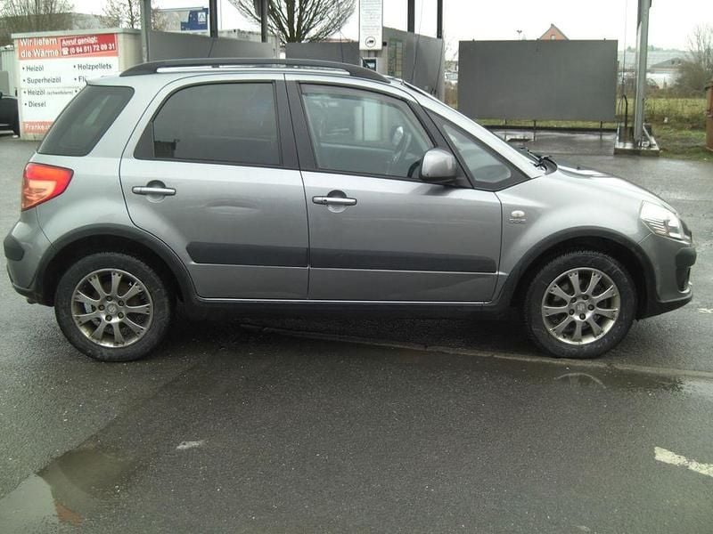 Gebraucht Suzuki SX4 Club 120 PS (88 kW) 2006 Grau Limousine