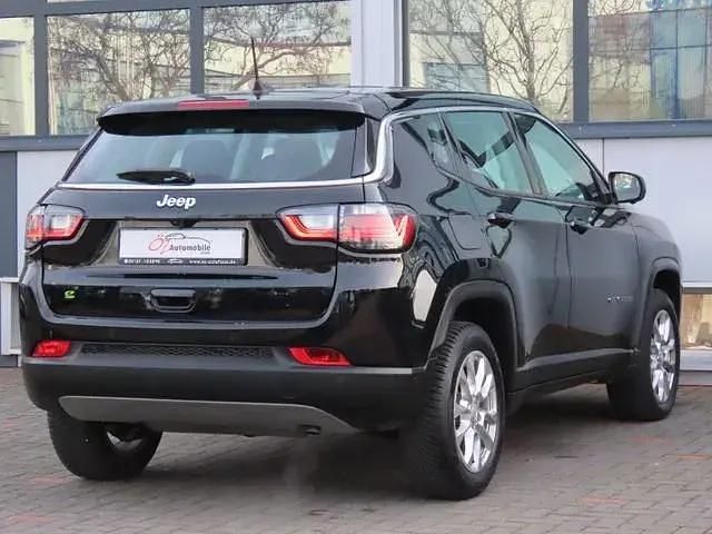 Second-hand Jeep Compass 163 CP (119 kW) 2024 Negru SUV