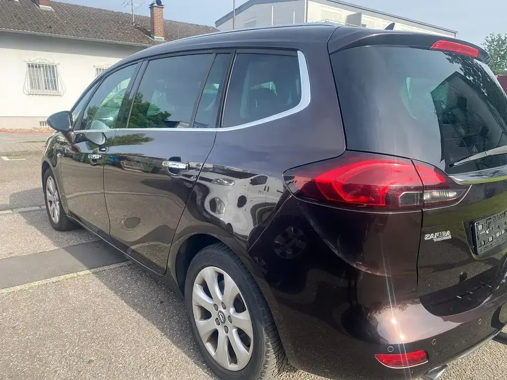 Gebraucht Opel Zafira 165 PS (121 kW) 2012 Braun Van / Kleinbus
