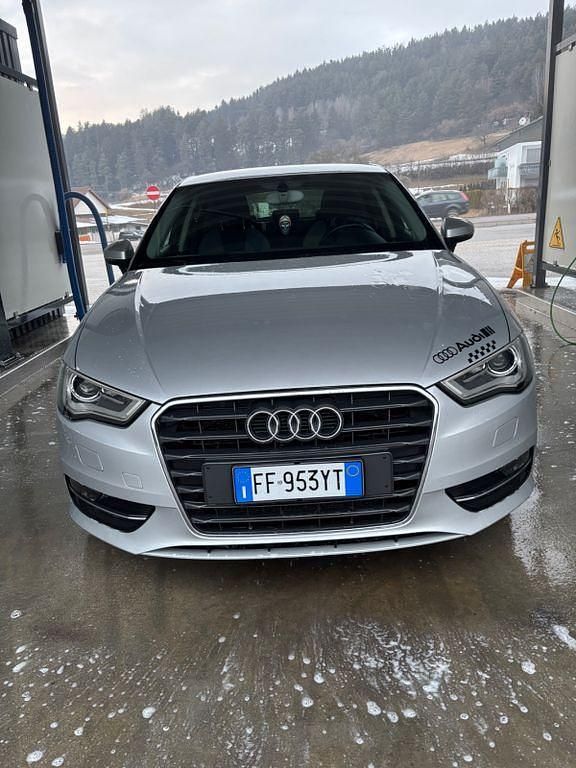 Gebraucht Audi A3 Ambiente 150 PS (110 kW) 2013 Silber Limousine