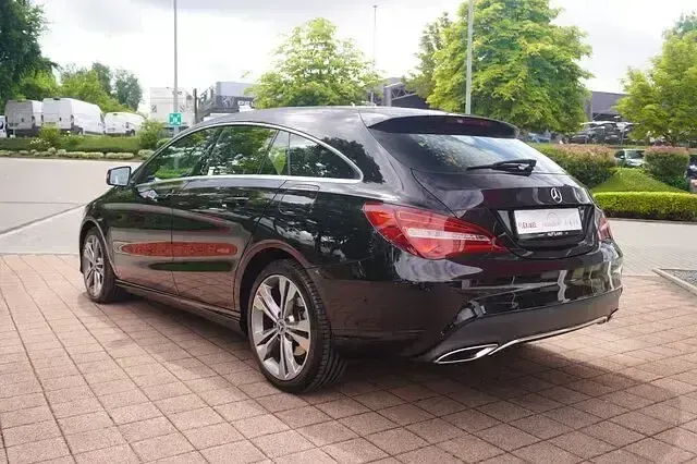 Gebraucht Mercedes CLA180 AMG line 122 PS (89 kW) 2017 Schwarz Coupé