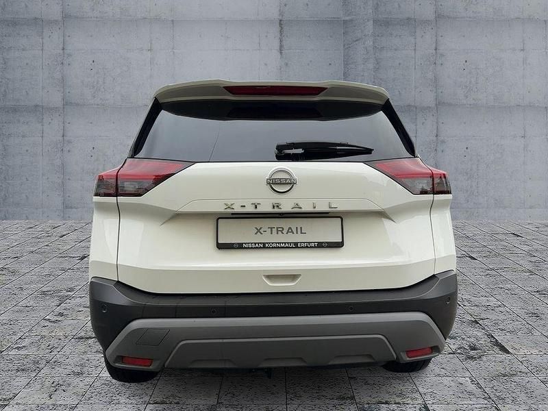 Gebraucht Nissan X-Trail N-Connecta 163 PS (119 kW) 2024 Weiß SUV