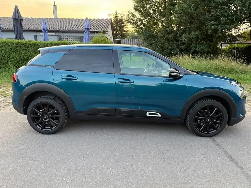 Gebraucht Citroën C4 Shine 131 PS (96 kW) 2018 Blau Limousine