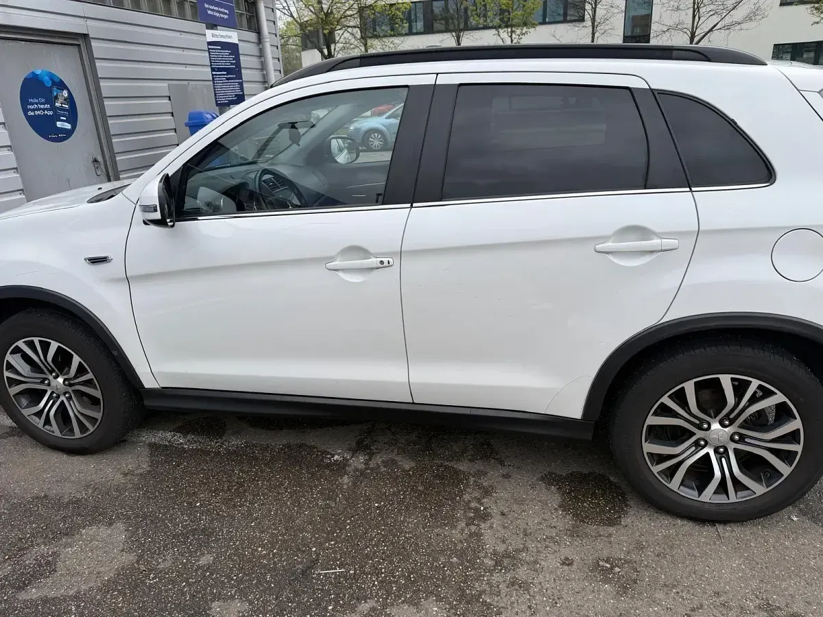 Używany Mitsubishi ASX 150 KM (110 kW) 2016 Biały SUV