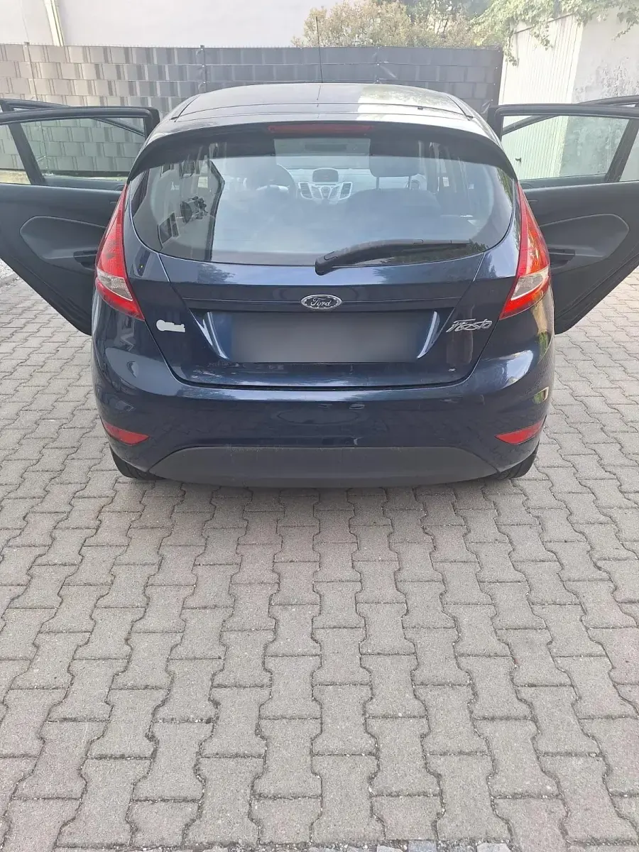 Gebraucht Ford Fiesta 60 PS (44 kW) 2011 Blau Limousine