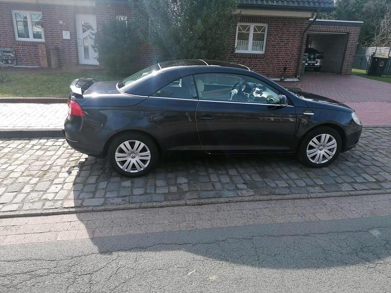 Gebraucht VW Eos 140 PS (102 kW) 2007 Blau Cabrio