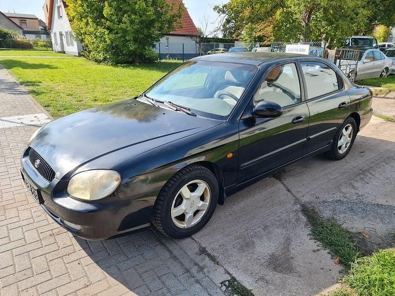 Schwarz Gebraucht 2001 Hyundai Sonata GLS Limousine | 598 € - Bild 1/4