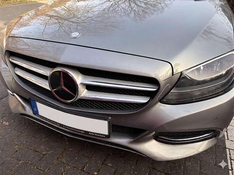 Gebraucht Mercedes C220 170 PS (125 kW) 2014 Grau Limousine