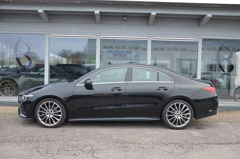 Gebraucht Mercedes CLA200 AMG line 163 PS (119 kW) 2020 Schwarz Coupé