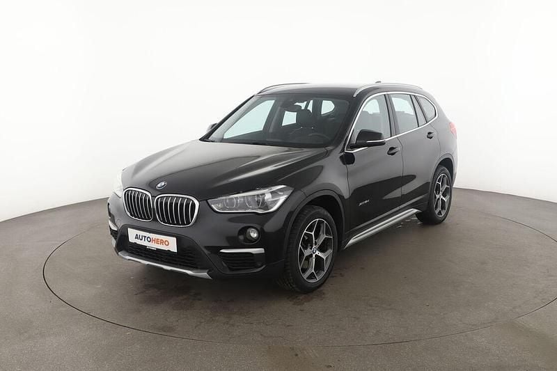Schwarz Gebraucht 2018 BMW X1 xLine SUV | 21.390 € (Fairer Preis) - Bild 1/3
