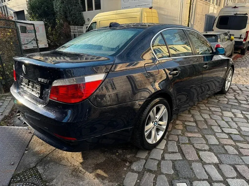 Usata BMW 530 231 CV (169 kW) 2004 Blu Berlina