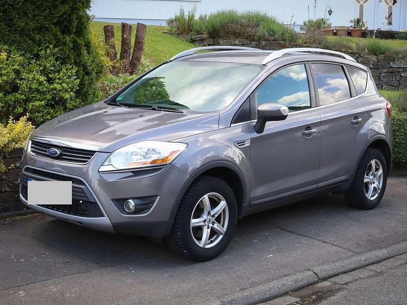 Braun Gebraucht 2012 Ford Kuga Titanium SUV | 6.600 € (Etwas zu teuer) - Bild 1/4