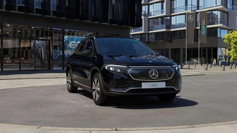 Gebraucht Mercedes EQA250 139 kW (190 PS) 2022 Schwarz SUV