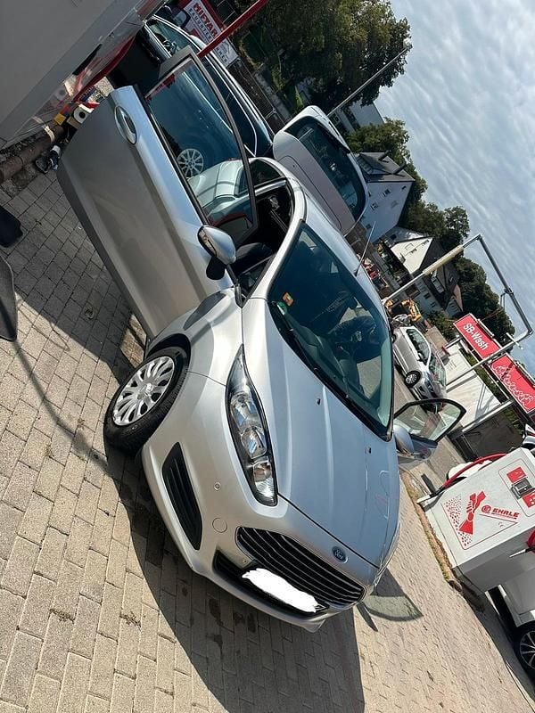Second-hand Ford Fiesta 101 CP (74 kW) 2014 Gri Hatchback