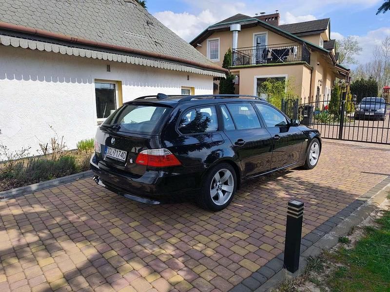 Gebraucht BMW 520 177 PS (130 kW) 2009 Schwarz Kombi