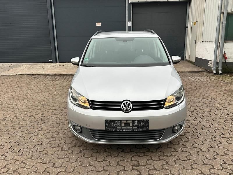 Gebraucht VW Touran Comfortline 105 PS (77 kW) 2012 Grau Van / Kleinbus