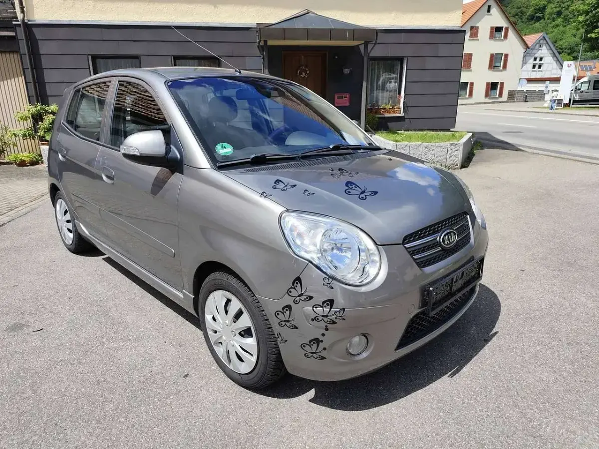 Gebraucht Kia Picanto 65 PS (47 kW) 2008 Titaniumsilber met. Kleinwagen