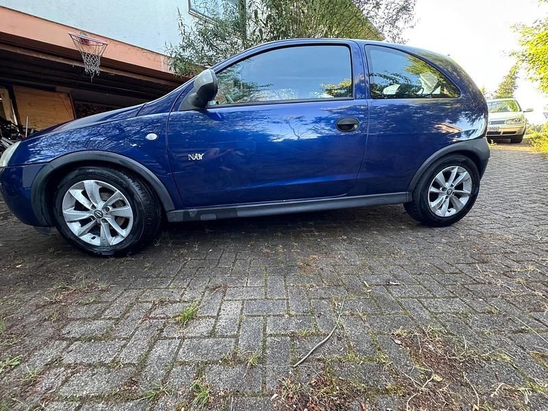 Blau Gebraucht 2003 Opel Corsa Kleinwagen | 1.888 € (Fairer Preis) - Bild 1/4