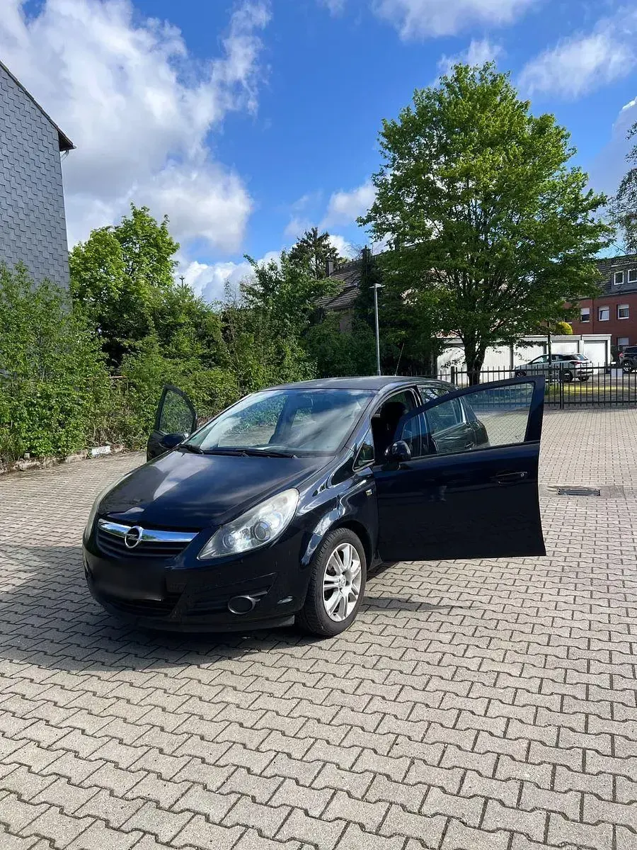 Second-hand Opel Corsa 80 CP (58 kW) 2008 Negru Hatchback