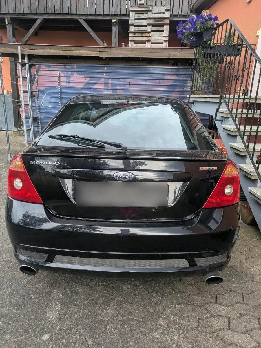 Gebraucht Ford Mondeo ST 229 PS (168 kW) 2003 Schwarz Limousine